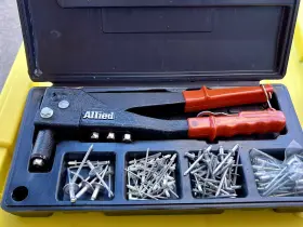 67-R102 ALLIED Riveter Set Storage #2
