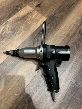 C302 B.F.GOODRICH Rivnut Header Pneumatic Tool C302 B.F.GOODRICH Rivnut Header Pneumatic Tool