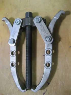 46903 CRAFTSMAN Jaw Gear Puller