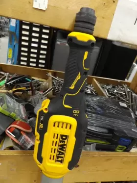 DCE800 DEWALT Brushless Drywall Sander Tool #2 DCE800 DEWALT Brushless Drywall Sander Tool #2
