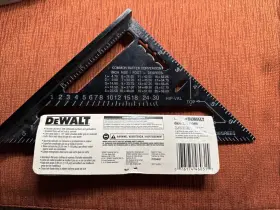 DWHT46031 DEWALT Square Graduations #2
