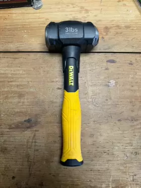 DWHT56142 DEWALT Fiberglass Drilling Hammer Dwht DWHT56142 DEWALT Fiberglass Drilling Hammer Dwht