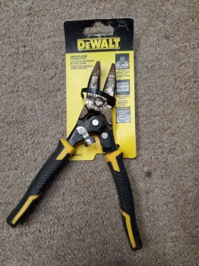 DWHT70276 DEWALT Compound Action Linemans Pliers DWHT70276 DEWALT Compound Action Linemans Pliers