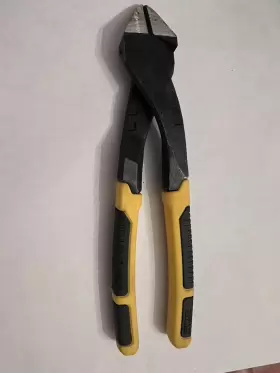 DWHT74274 DEWALT Diagonal Pliers Prying Tip #3 DWHT74274 DEWALT Diagonal Pliers Prying Tip #3