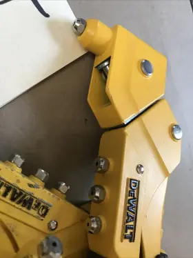 DWHTMR77C DEWALT Swivel Head Riveters Some #3