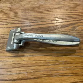 MT14010 EVERHARD Fairmont Tongs Offset Forged Clean MT14010 EVERHARD Fairmont Tongs Offset Forged Clean