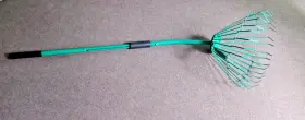 M5T1P2 GARDEN GRABBER Expandable Basket Leaf Rake Lawn M5T1P2 GARDEN GRABBER Expandable Basket Leaf Rake Lawn