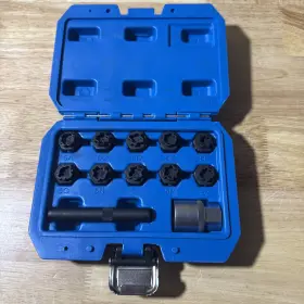 JEUS602 JEUCLEL Mercedes Benz Wheel Locking Nut Key Whee Kit JEUS602 JEUCLEL Mercedes Benz Wheel Locking Nut Key Whee Kit