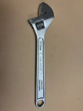 TY19981 JOHN DEERE Wrench