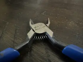 D209-4C KLEIN TOOLS Midget Diagonal Cutting Pliers #3