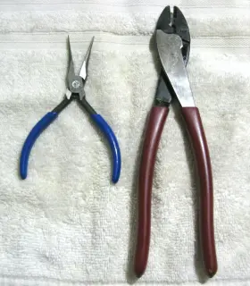 D335-51-2C KLEIN TOOLS Ftft Needle Nose Pliers Crimp