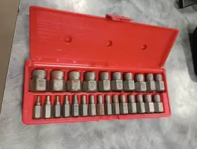 25SE MAC TOOLS Standard Screw Extractor Kit 25SE MAC TOOLS Standard Screw Extractor Kit