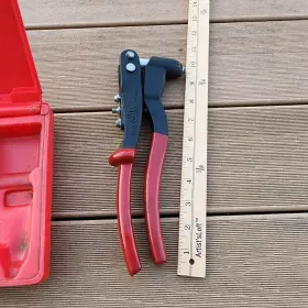 RG1000 MAC TOOLS Riveting Tool Rivet Kit #3