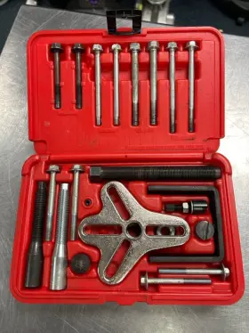 SWP700M MAC TOOLS Steering Wheel Puller Set