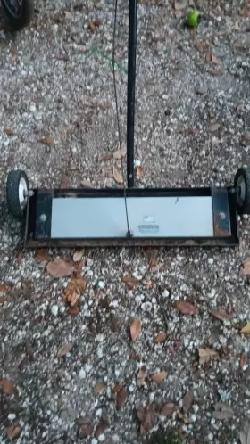 MFSM24RX MAGNET SOURCE Magnetic Floor Sweeper Rubber Steel