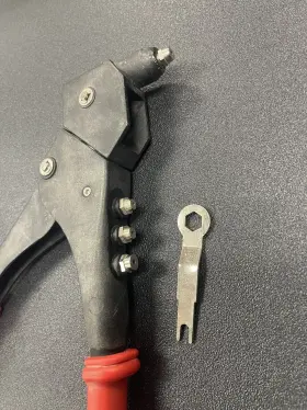 HPS202 MATCO Swivel Head Riveter #3