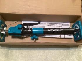 MADG01-1 MAXENIKIT Third Pole Cabinet Jacks Installing