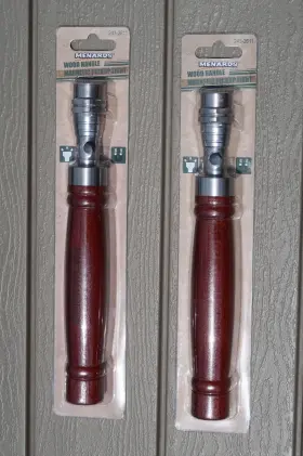 889064905397 MENARDS Wood Handle Magnetic Light Tool