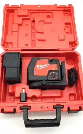 3522-20 MILWAUKEE Cross Line Plumb Points Rechargeable Laser