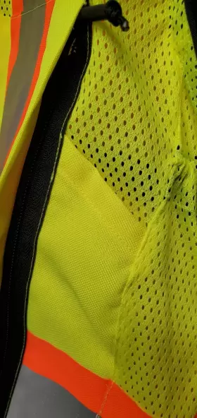 48-73-5162 MILWAUKEE Surveyors High Visibility Safety Vest #3 48-73-5162 MILWAUKEE Surveyors High Visibility Safety Vest #3