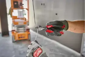 MT558 MILWAUKEE Diagonal Cutting Pliers Grip #2