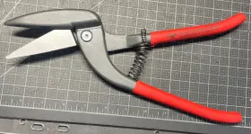 N-070-12-350 NWS Pelican Tin Snips Atramentized Grip