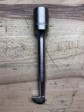 CJ6619 SNAP-ON Bearing Seal Hook Puller Slide Hammer CJ6619 SNAP-ON Bearing Seal Hook Puller Slide Hammer