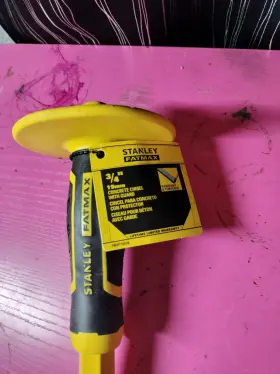 FMHT16578 STANLEY Concrete Chisel #2
