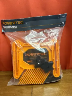71393 POWERTEC Dual Featherboards Flex Miter Lock