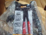 Pittsburgh Threaded Insert Riveter Kit 45 Pieces #1210 New. Fixed Price $14.00.
