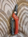 Crescent Wiss 7-1/2in Tradesman Utility Shears Titanium Coated. Fixed Price $20.00.