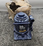 Big Red Torin At92007au 20 Ton Stubby Low Profile Car Bottle Jack For Auto. Fixed Price $56.99.
