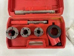 5 Piece Central Forge Pipe Threading Kit 30027 W Damaged Case. Fixed Price $21.95.