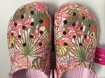 Vera Bradley Crocs Classic Rain Forest Canopy Pink Clog - Ballet / Womens 8. Fixed Price $99.00.